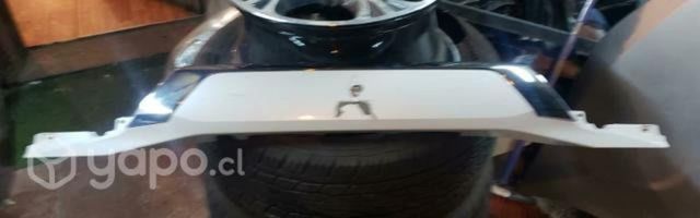 Moldura portalon Outlander 2016 2023 bue estado