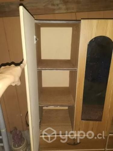 Closed 4 puestas 6 cajones