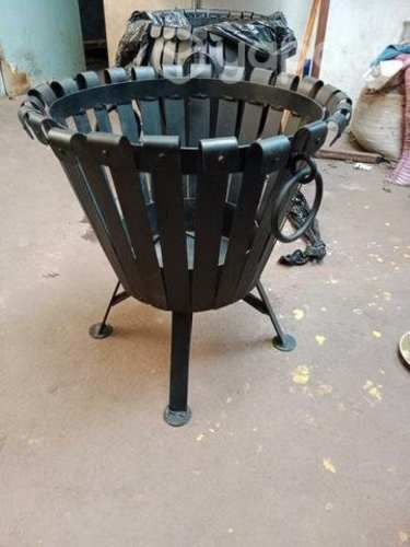 Fogón brasero nuevo con parrilla