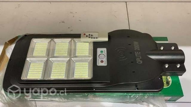 Foco Solar 200w con panel Incorporado