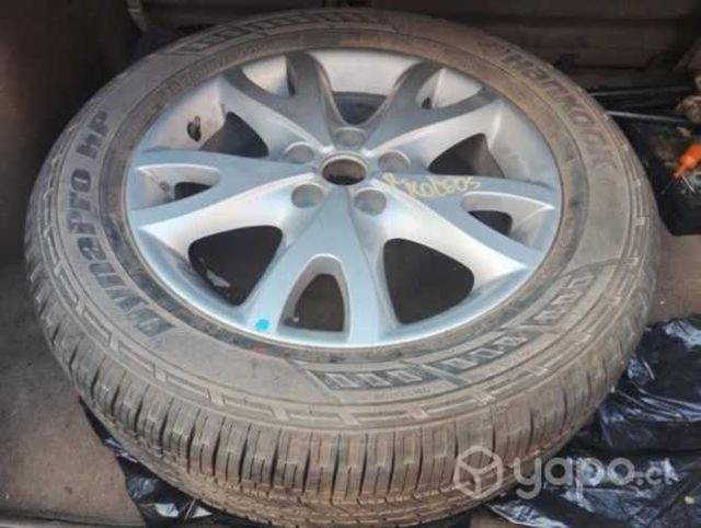 Neumático con llanta Renault koleos