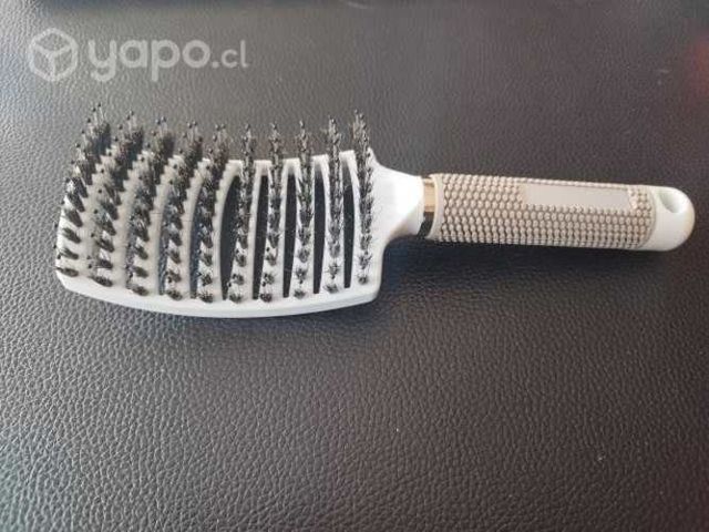 Cepillo de pelo con cerdas