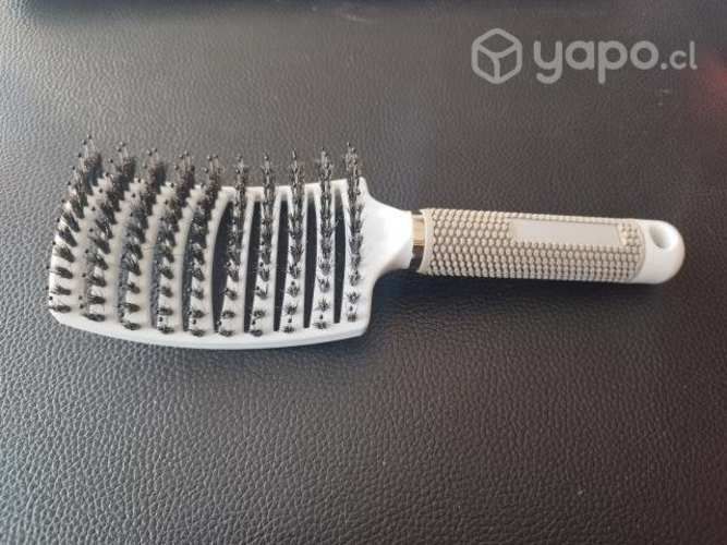 Cepillo de pelo con cerdas