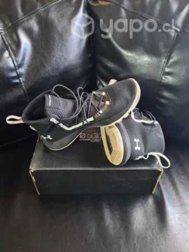 Zapatilla Under Armour Curry 3zero