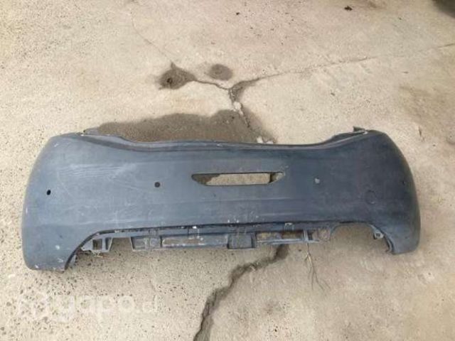 Parachoques trasero Peugeot 208