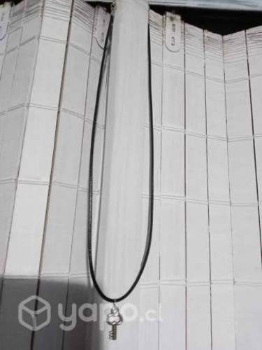 Collar Cuerina Dije Llave Nuevo