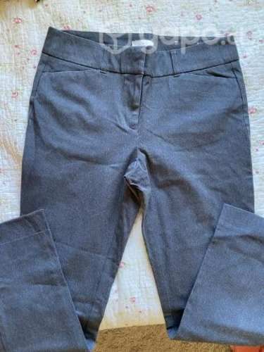 Pantalones grises