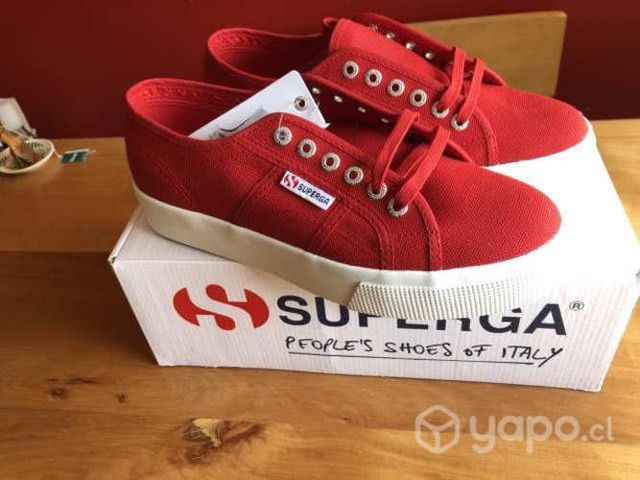 Zapatilla Superga Nueva (sin uso)