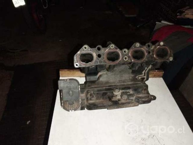 Múltiple de admisión Peugeot 301