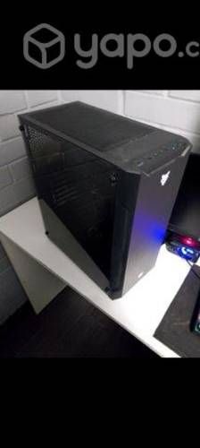 Pc gamer con perifericos