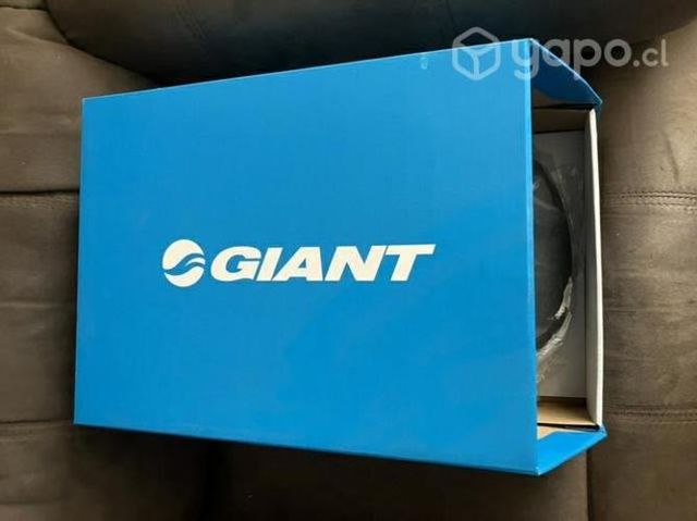 Casco Giant Roost Mips Nuevo