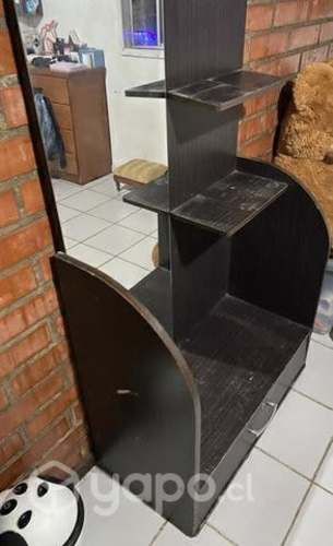 Tocador con espejo grande