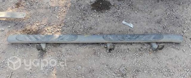 Pisadera Izquierda (NNX003) Nissan Navara LE 2014