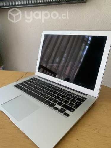 Macbook Air 13&quot; 2017 usado