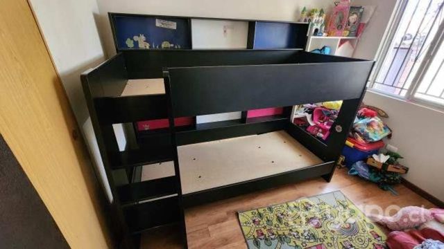 Camarote de niños con repisas + 2 colchones