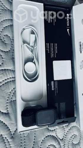 Apple Watch Series 7 44mm