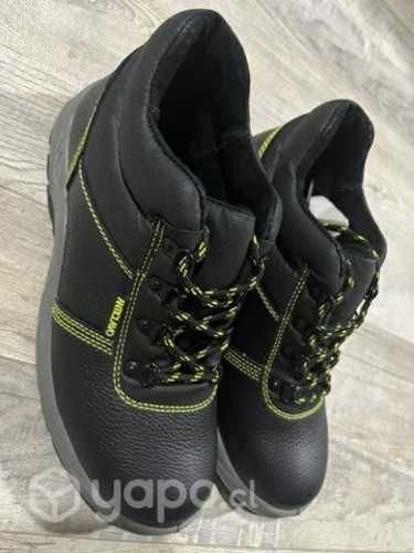 Zapatos de seguridad marca Titán