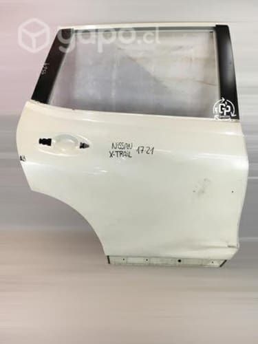 Puerta trasera rh Nissan xtrail 2017-2021