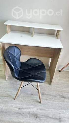 Escritorio más silla