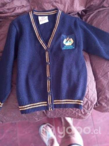 Ropa colegio adventista