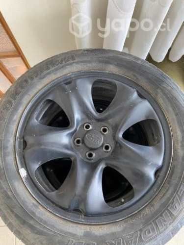 Llantas de acero subaru forester con neumáticos