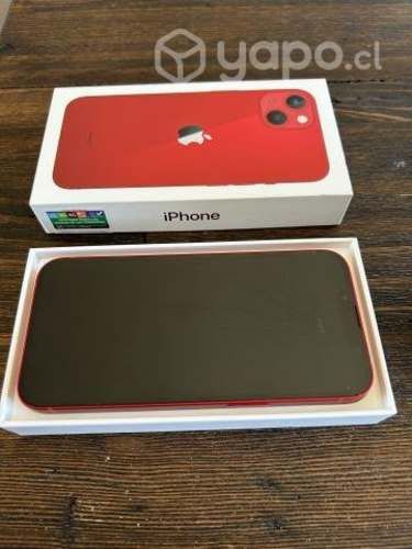 IPhone 13 con pantalla trizada