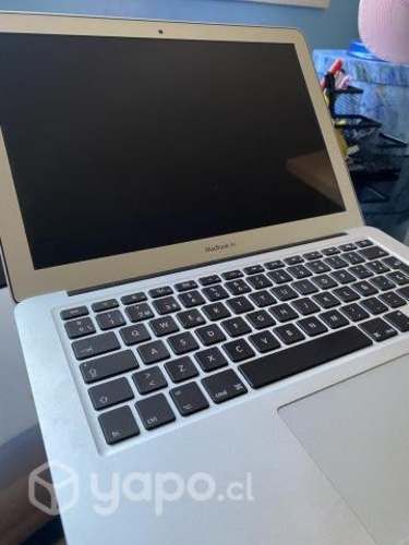 MacBook Air 2017 con placa madre dañada