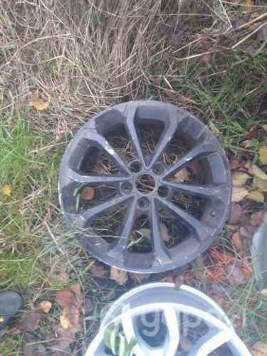 Llanta original ssanyong tivolli aro 18