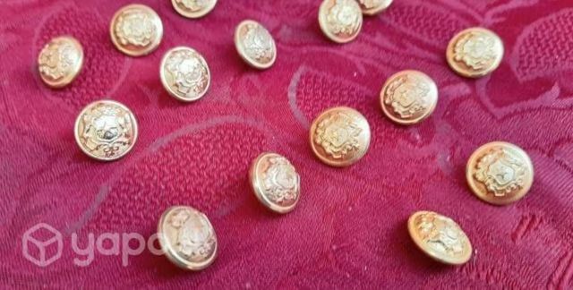 Botones dorados chicos con escudo nacional