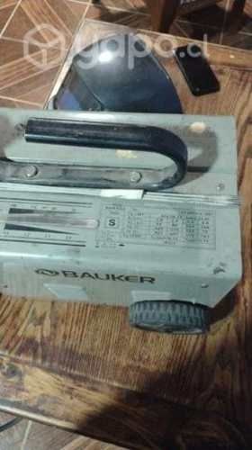 Maquina soldar Bauker 160A.