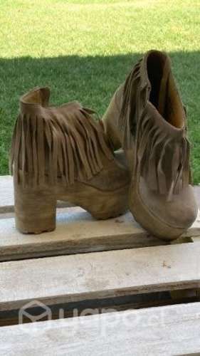 Jeans y botines plataforma