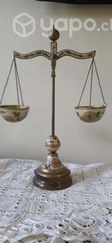 Balanza de Bronce Antigua