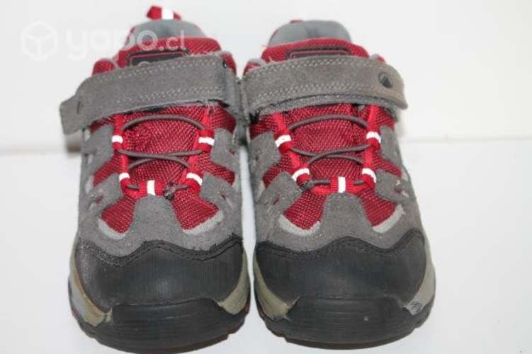 Zapatilla Niño Outdoor LIPPI Puelo Low Rojo N°30