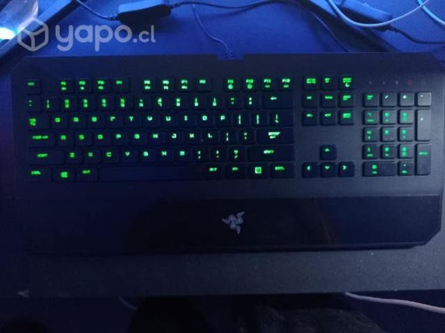 Teclado gamer Razer DeathStalker como nuevo