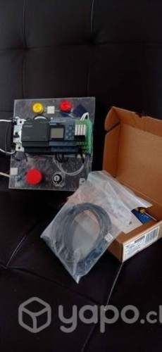 Maqueta plc logo siemens + fuente + sensor