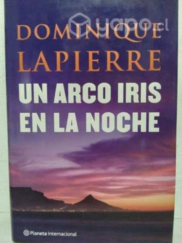Un arco iris en la noche