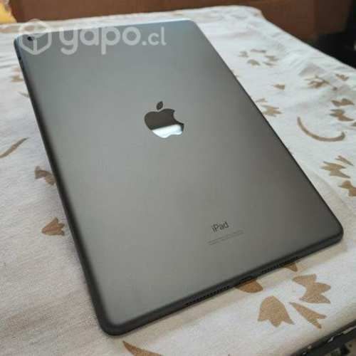 IPad 8va Generación con Funda y Lamina