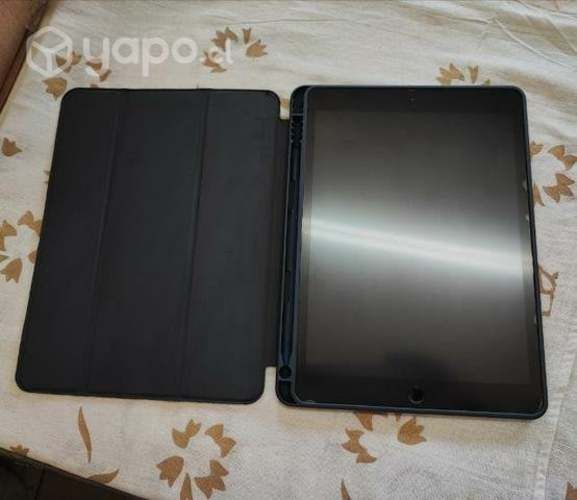 IPad 8va Generación con Funda y Lamina