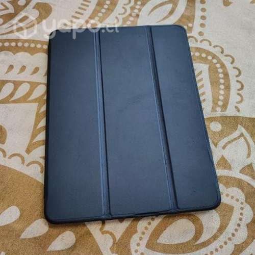 IPad 8va Generación con Funda y Lamina