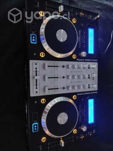 Controlador dj numark mixdeck express