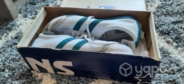 Zapatilla clásica North Star nueva