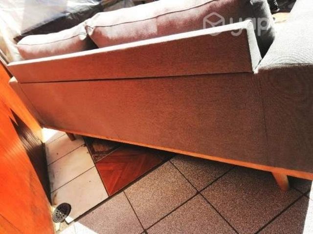 Se vende sillon color gris buen estado