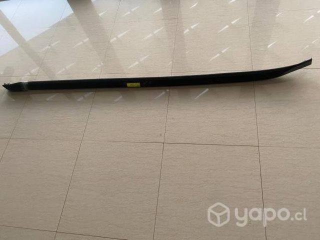 Barra izquierda techo Nissan Xtrail 2010