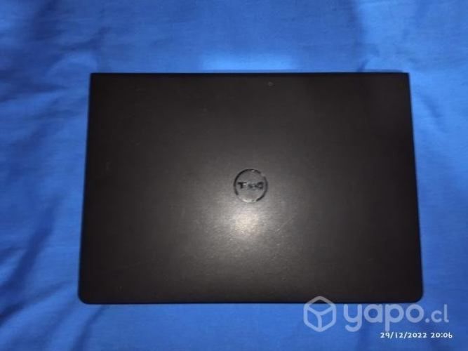 Notebook poco uso, rápido y eficiente