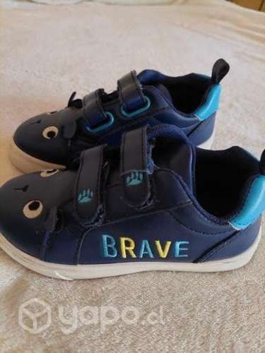 Zapatillas número 27