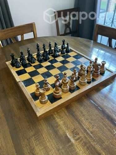 Ajedrez de madera 30 años