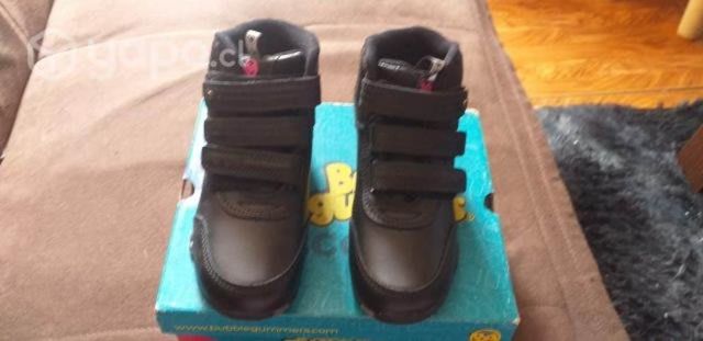 Zapatos de niña nuevos número 27