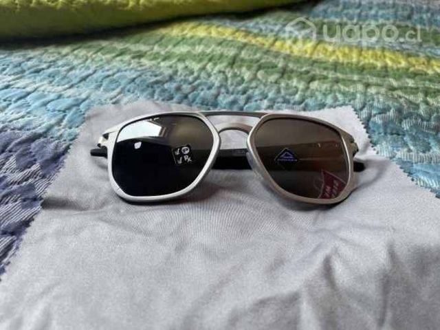 Oakley latch alpha