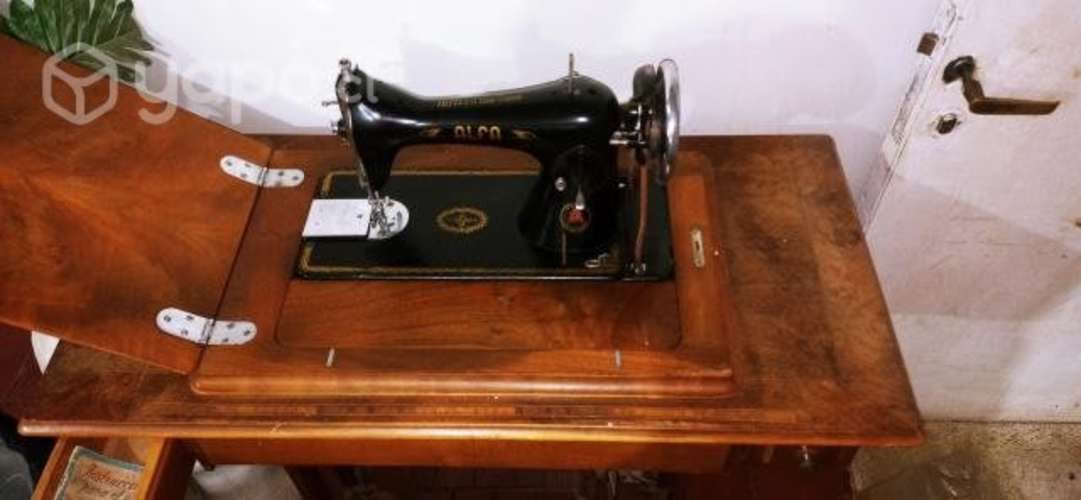 Maquina de coser antigua colección