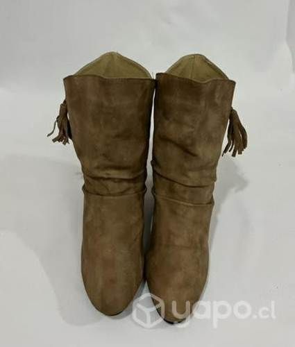 Botín 100% Sintético Marca Dom N*39 Café Claro